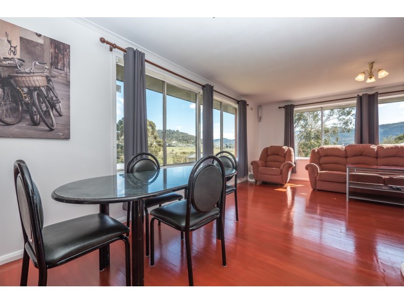 16 Lachlan Road, New Norfolk TAS 7140