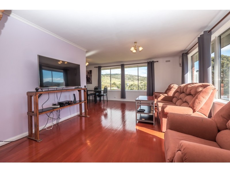 16 Lachlan Road, New Norfolk TAS 7140