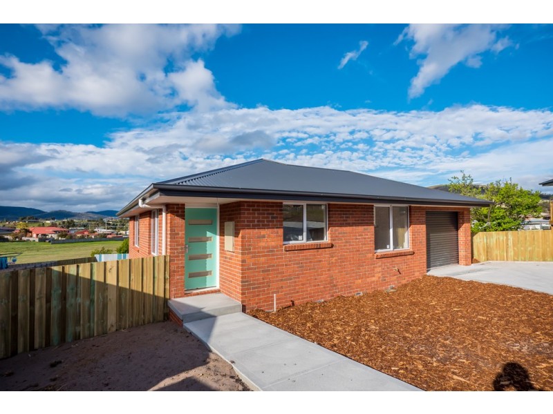 2/17a Melissa Street, Brighton TAS 7030