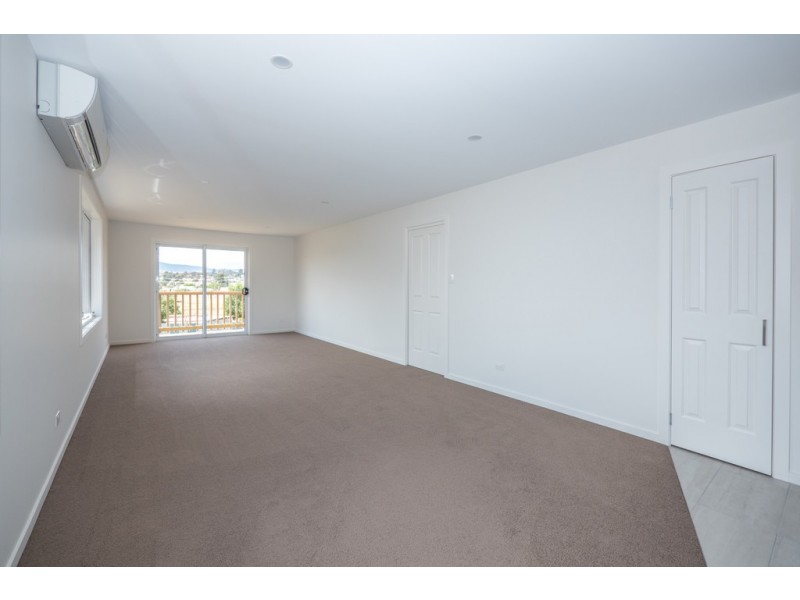 2/17a Melissa Street, Brighton TAS 7030
