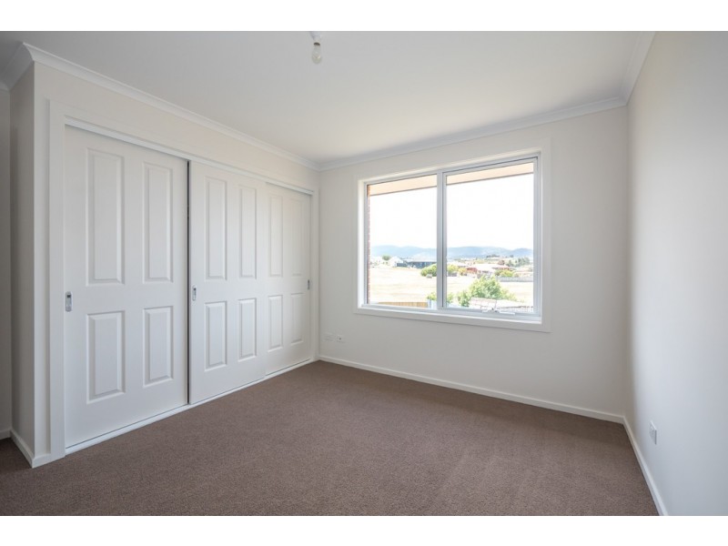 2/17a Melissa Street, Brighton TAS 7030