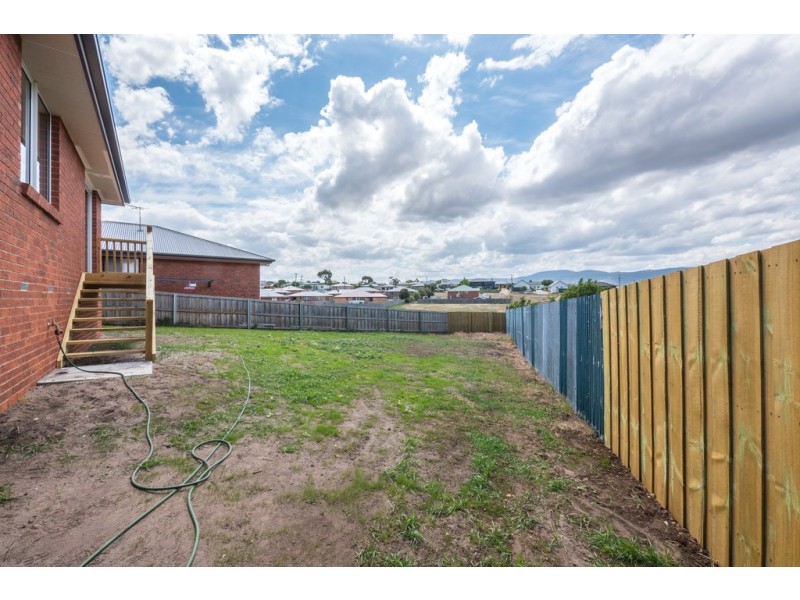 2/17a Melissa Street, Brighton TAS 7030