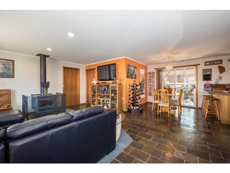 7 Blackstone dr, Old Beach TAS 7017