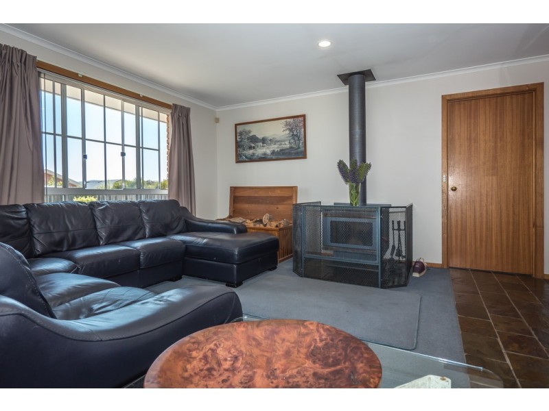 7 Blackstone dr, Old Beach TAS 7017