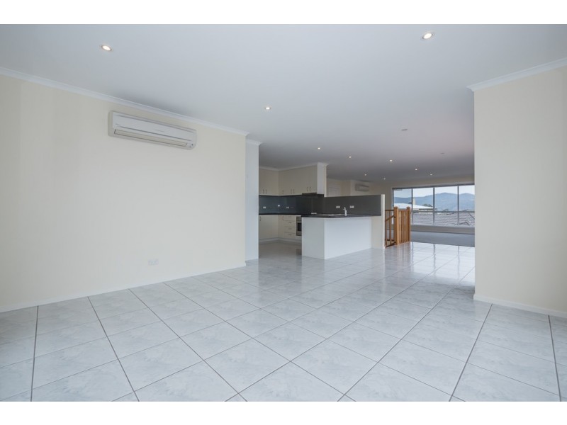10 Chablis Crt, Berriedale TAS 7011