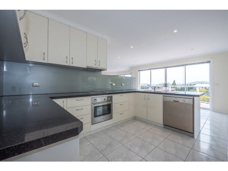 10 Chablis Crt, Berriedale TAS 7011