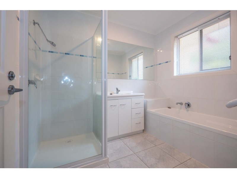 10 Chablis Crt, Berriedale TAS 7011