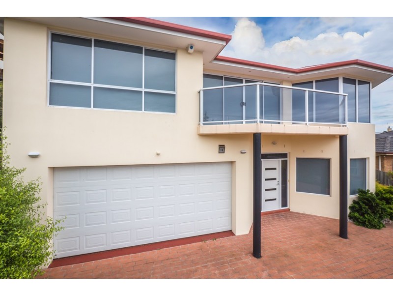 10 Chablis Crt, Berriedale TAS 7011
