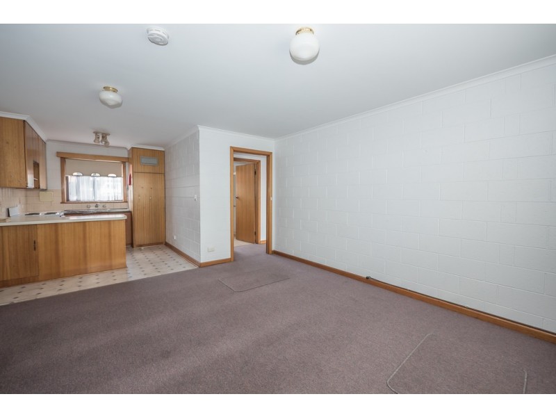 1/60 Main Road, Claremont TAS 7011