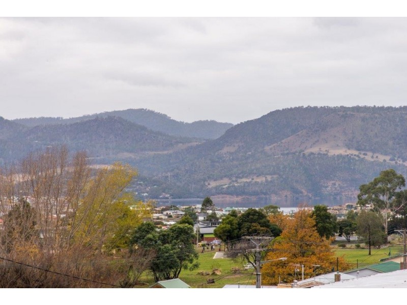 46 Spring Street, Claremont TAS 7011