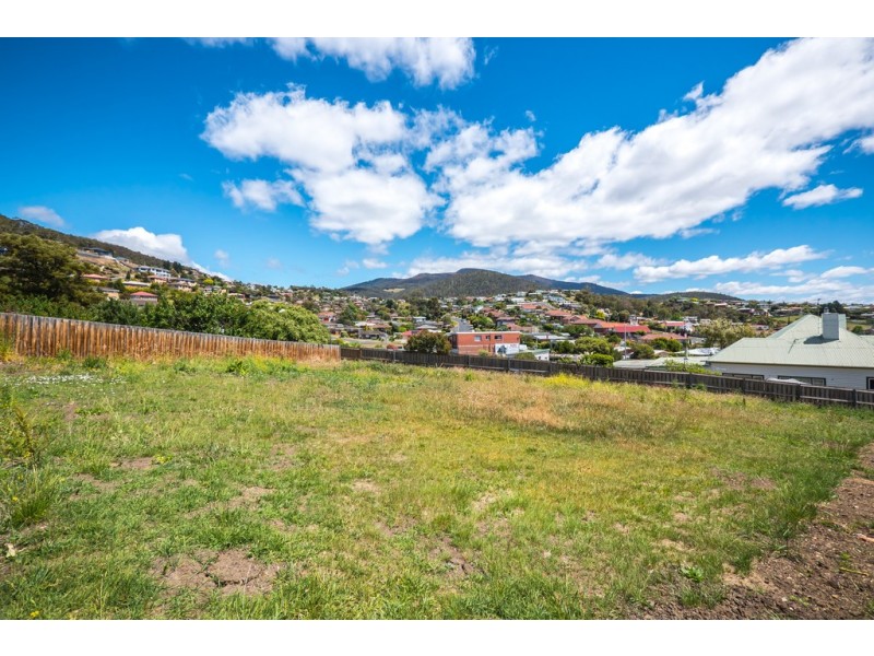 69 Radcliff Crescent, Rosetta TAS 7010