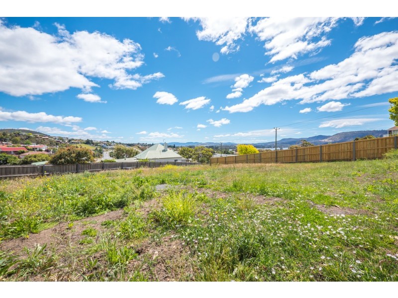 69 Radcliff Crescent, Rosetta TAS 7010