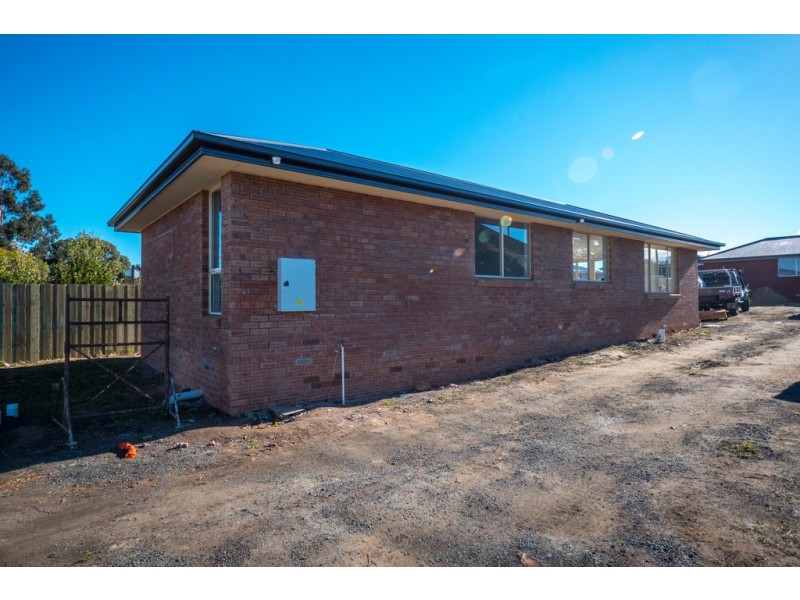 1/1B Bedford Street, Brighton TAS 7030