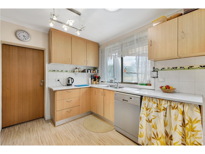 2/9 Gillies Road, Claremont TAS 7011