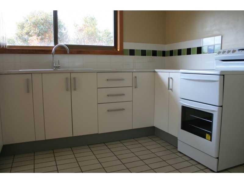 1/6 Alroy Court, Rosetta TAS 7010