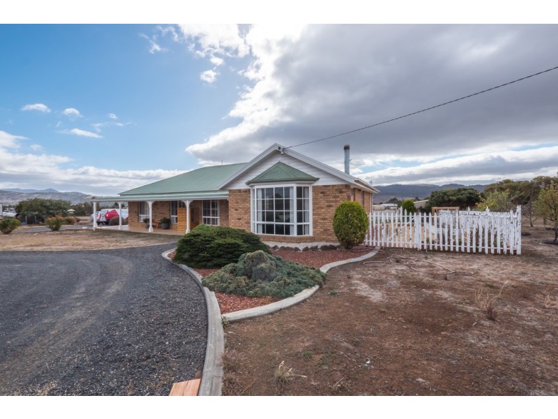 211 Tea Tree Road, Tea Tree TAS 7017