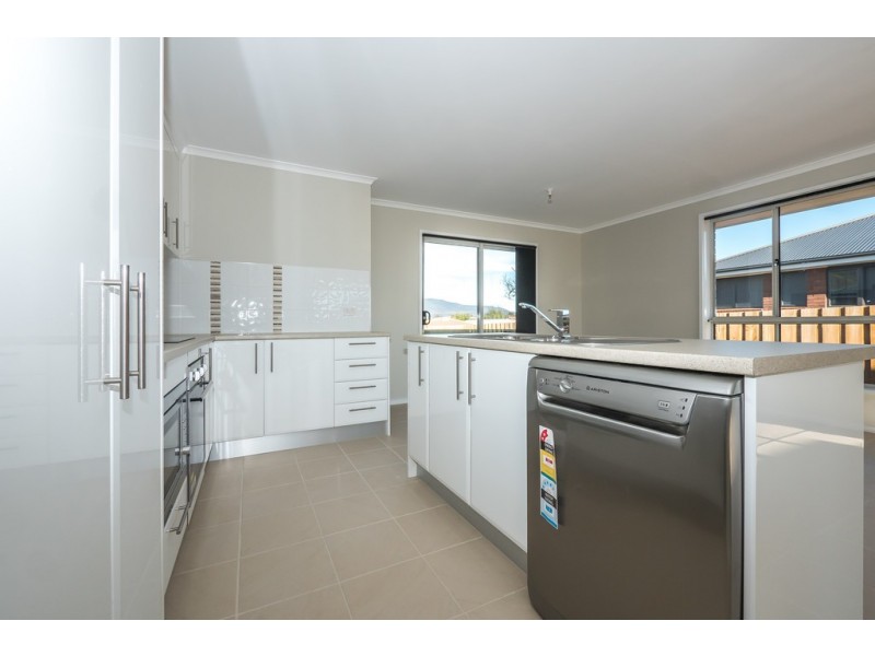 4 Dudley Drive, Brighton TAS 7030