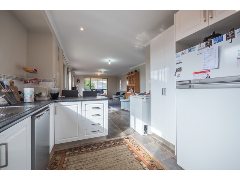 7B Madison Ave, Brighton TAS 7030