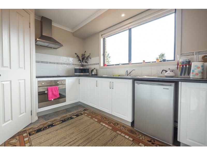7B Madison Ave, Brighton TAS 7030