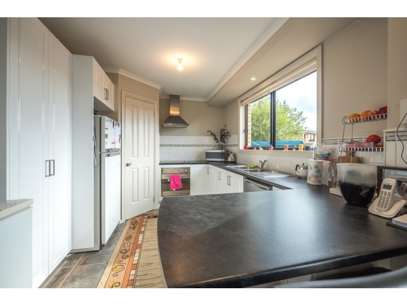 7B Madison Ave, Brighton TAS 7030