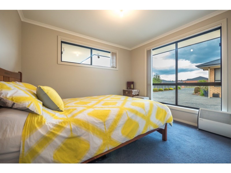 7B Madison Ave, Brighton TAS 7030