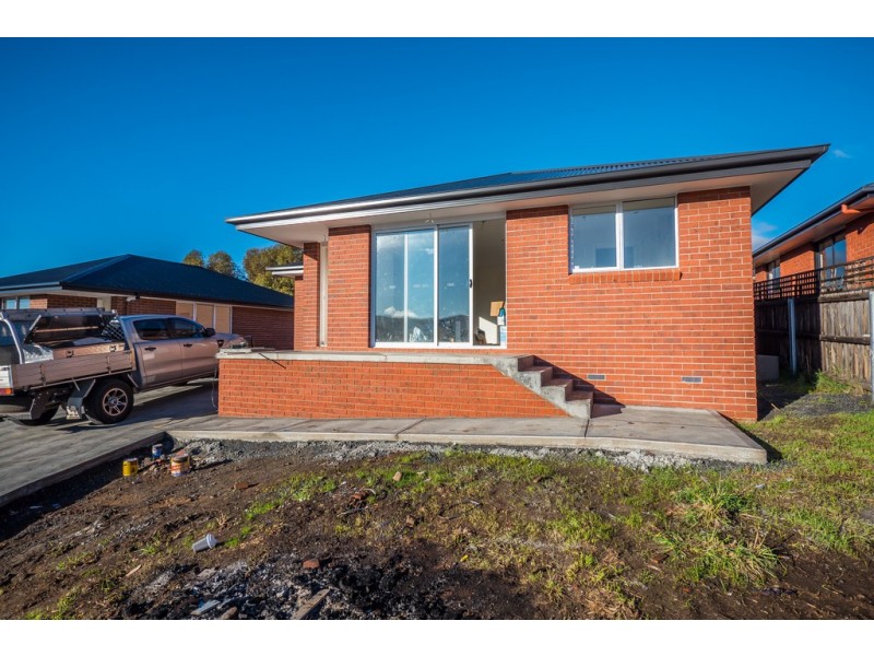 6/17a Melissa Street, Brighton TAS 7030
