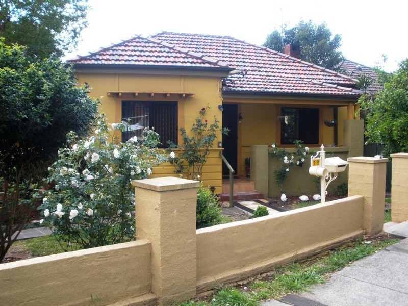 18 WILLISON ROAD, Carlton NSW 2218