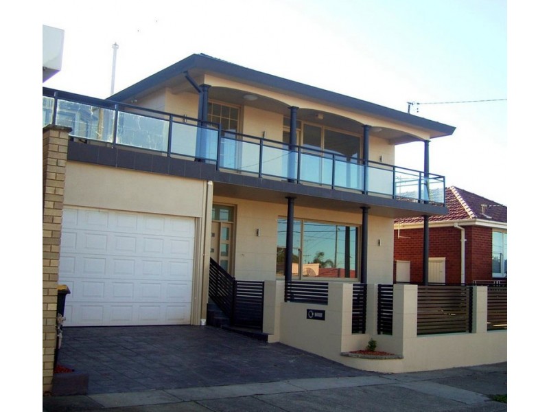 4 WYEE STREET, Kogarah Bay NSW 2217