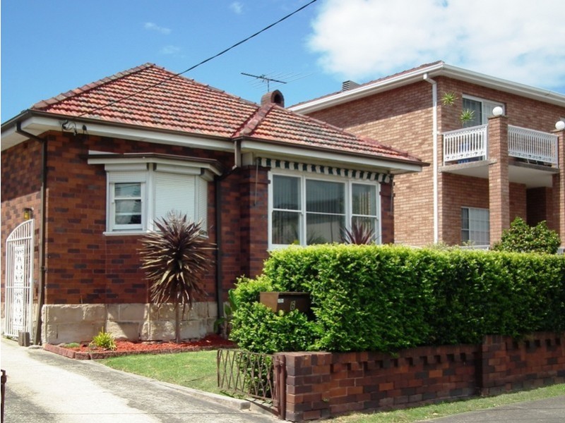 6 Lennox Street, Banksia NSW 2216