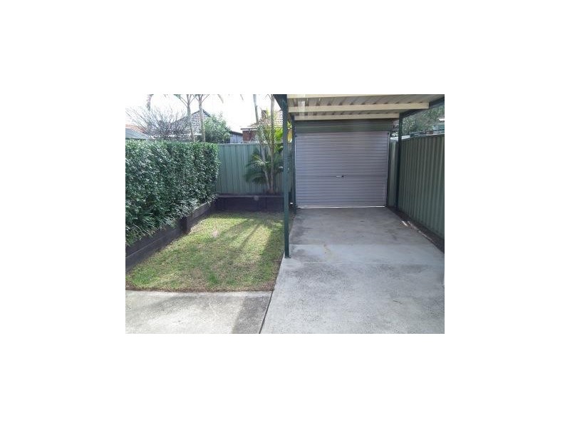 37 Robinson, Eastlakes NSW 2018