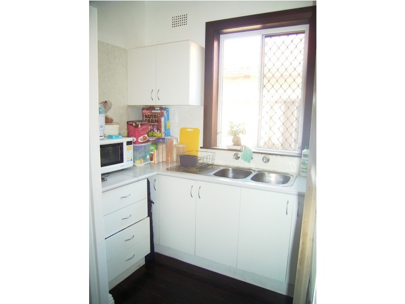 2/4 HARROW RD, Bexley NSW 2207