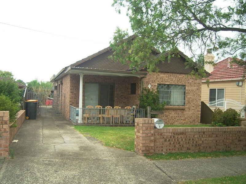 9 Preddys  Rd, Bexley NSW 2207