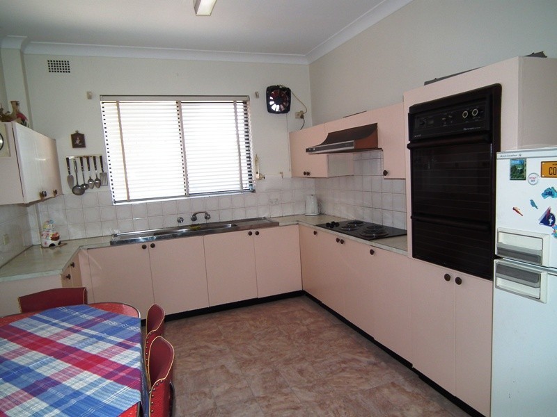 8/8 St George Pd, Hurstville NSW 2220