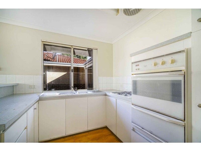 2/69 Queen Street, Bentley WA 6102