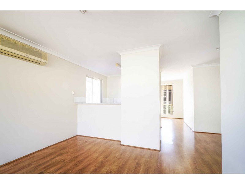 2/69 Queen Street, Bentley WA 6102