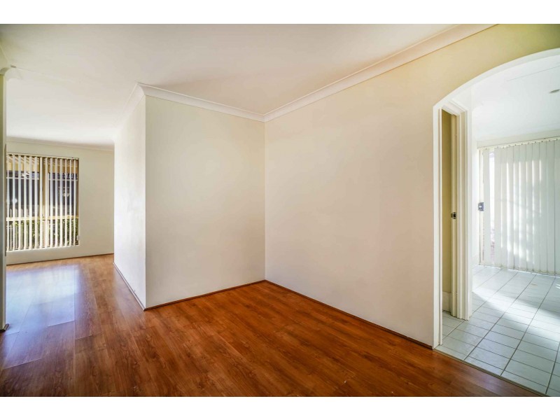 2/69 Queen Street, Bentley WA 6102