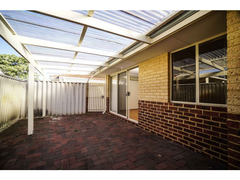 2/69 Queen Street, Bentley WA 6102