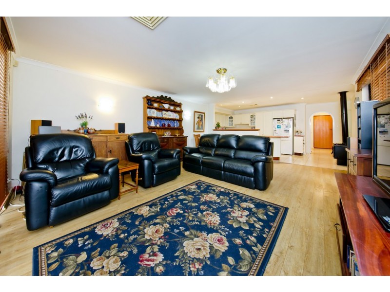 51 Northmoor Road, Eden Hill WA 6054