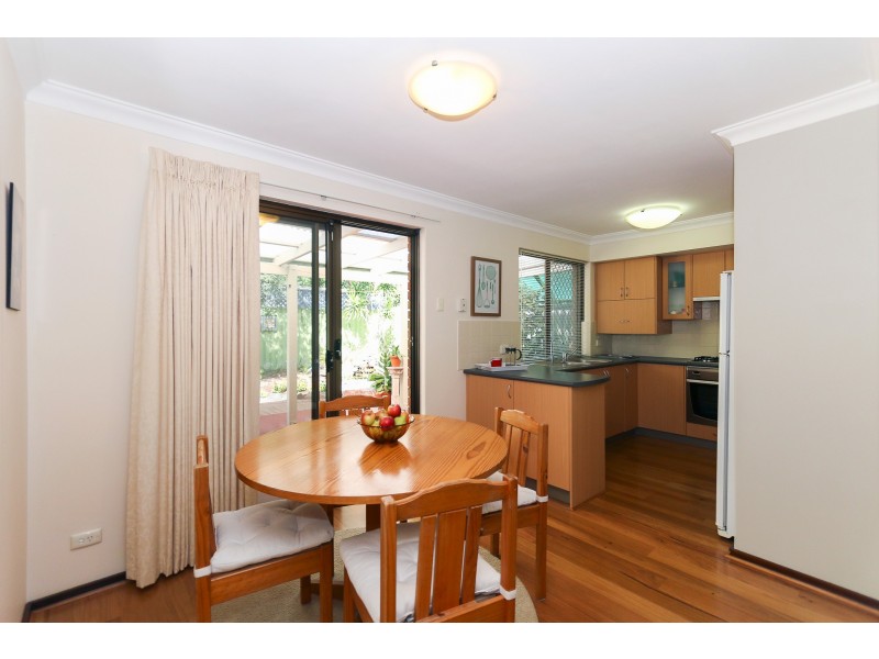 4/3 Padbury Court, Eden Hill WA 6054