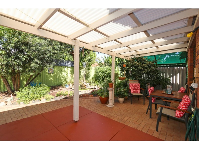 4/3 Padbury Court, Eden Hill WA 6054