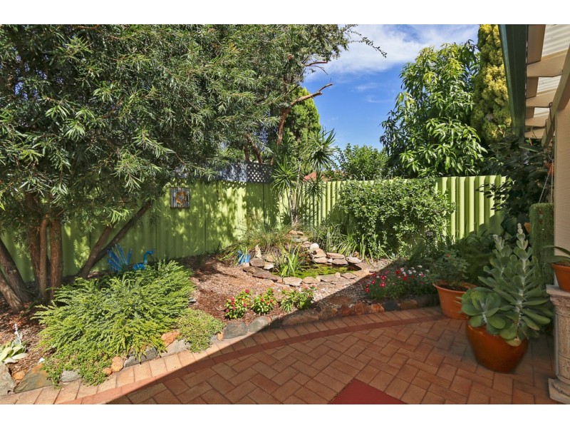 4/3 Padbury Court, Eden Hill WA 6054