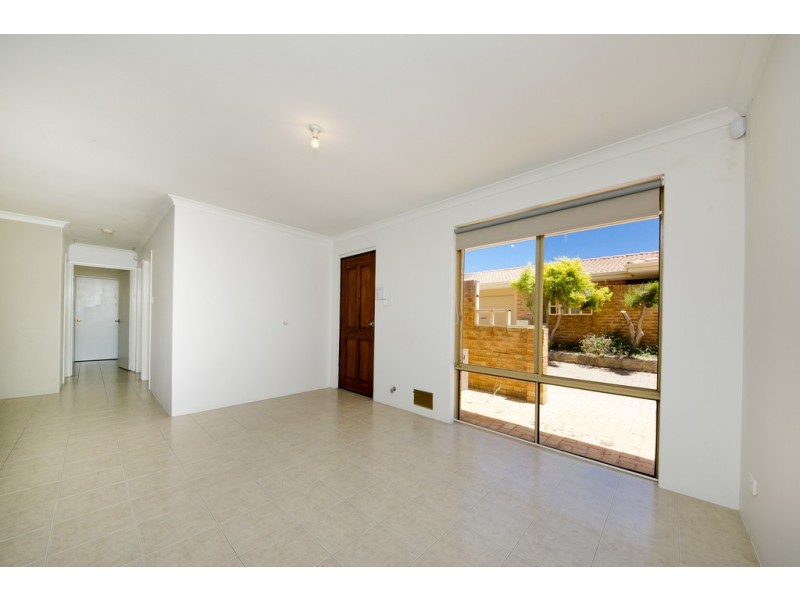 9/10 Dolan Way, Lockridge WA 6054