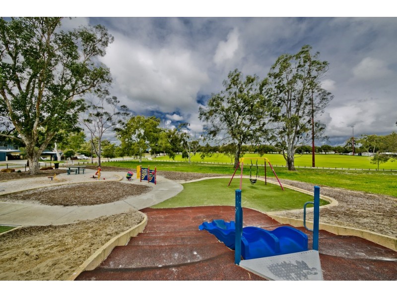 9/10 Dolan Way, Lockridge WA 6054