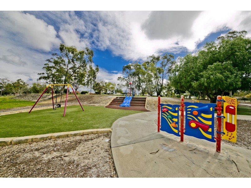 9/10 Dolan Way, Lockridge WA 6054