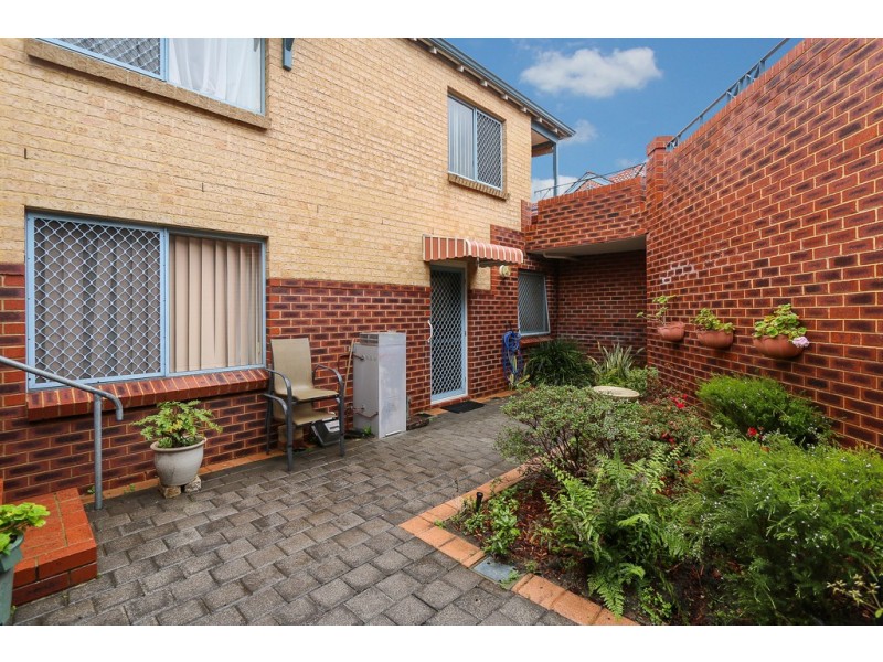 10/87 Glanton Way, Dianella WA 6059