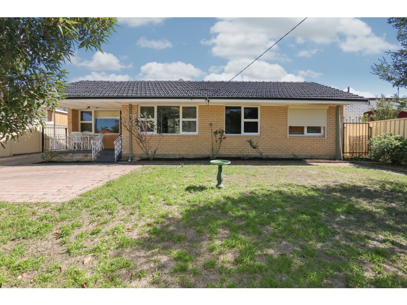 13 Devenish Road, Lockridge WA 6054