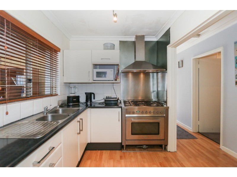 13 Devenish Road, Lockridge WA 6054