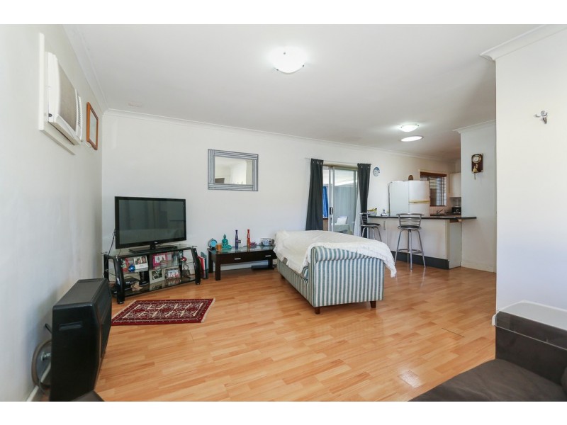 13 Devenish Road, Lockridge WA 6054