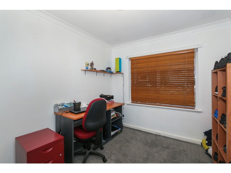 13 Devenish Road, Lockridge WA 6054