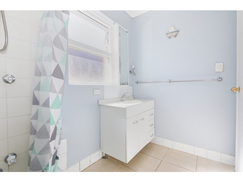 13 Devenish Road, Lockridge WA 6054